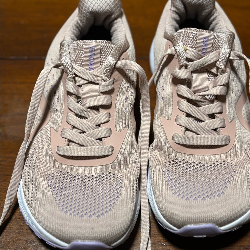 Bronax Women’s Running Shoes Size 7.5 - 8 Style Code S71 Pink